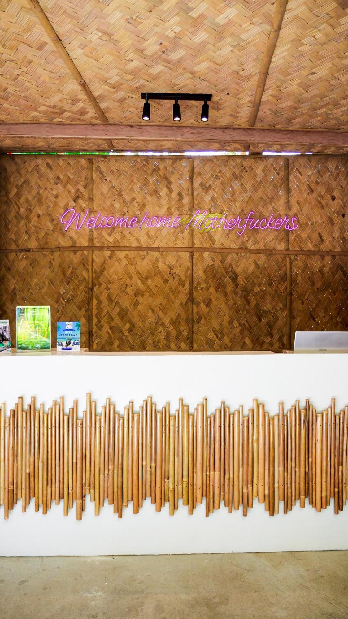 Sip Sunset Hostel And Lounge El Nido Exterior foto