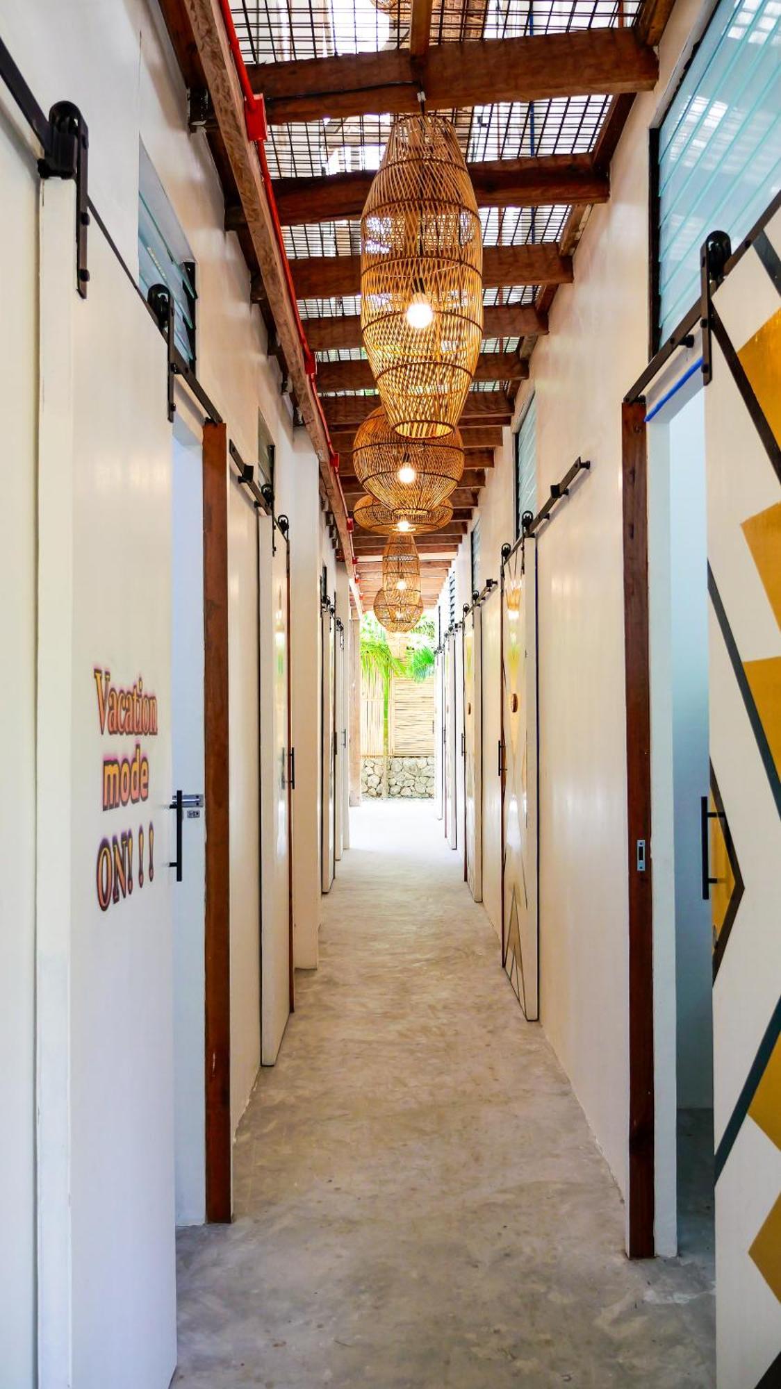 Sip Sunset Hostel And Lounge El Nido Exterior foto